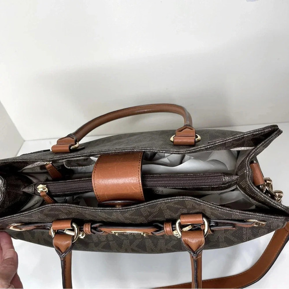 MICHAEL Michael Kors Brown Signature Coated Canvas Large East West Hamilton Tote - Picture 4 of 11